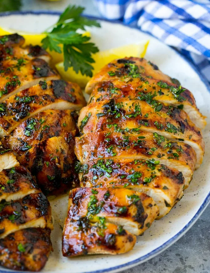 Impress Your Friends & Family With This (Surprisingly Healthy) Grilled Chicken